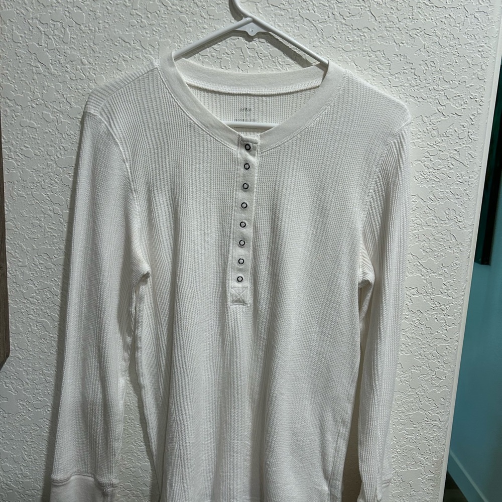 Large
Like new
Aerie top